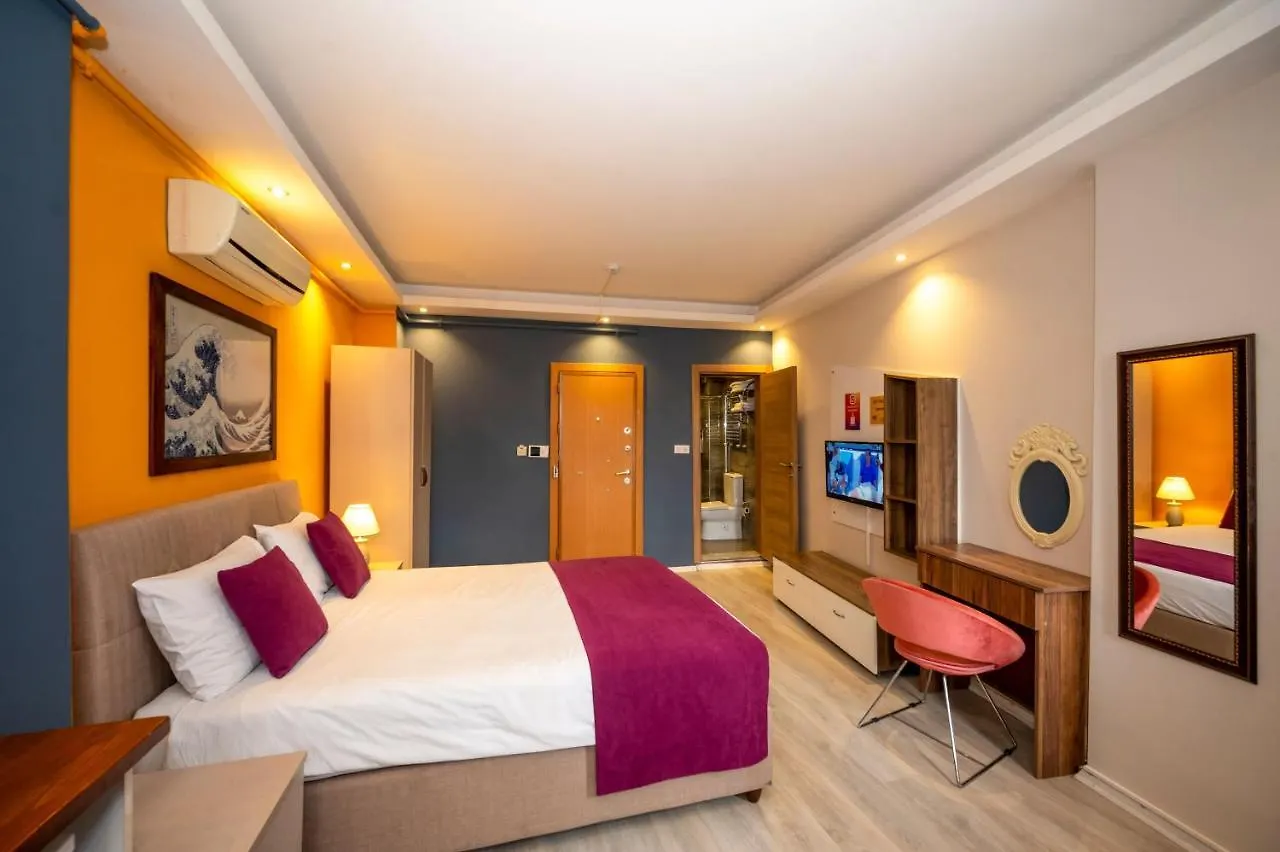 Marida Suit - Istanbul Taksim