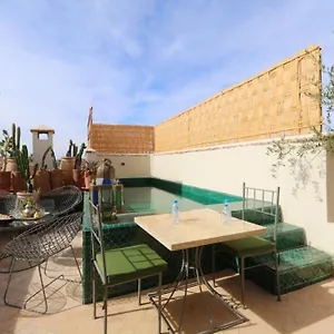 Riad103 Chauffée Sur Le Jacuzzi In Rooftop&pool , Marrakesh Maroc