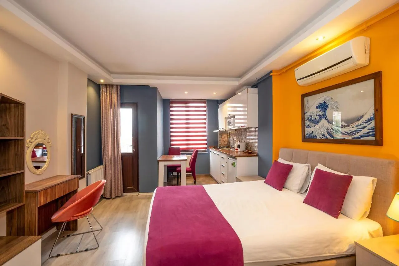 Marida Suit - Istanbul Taksim