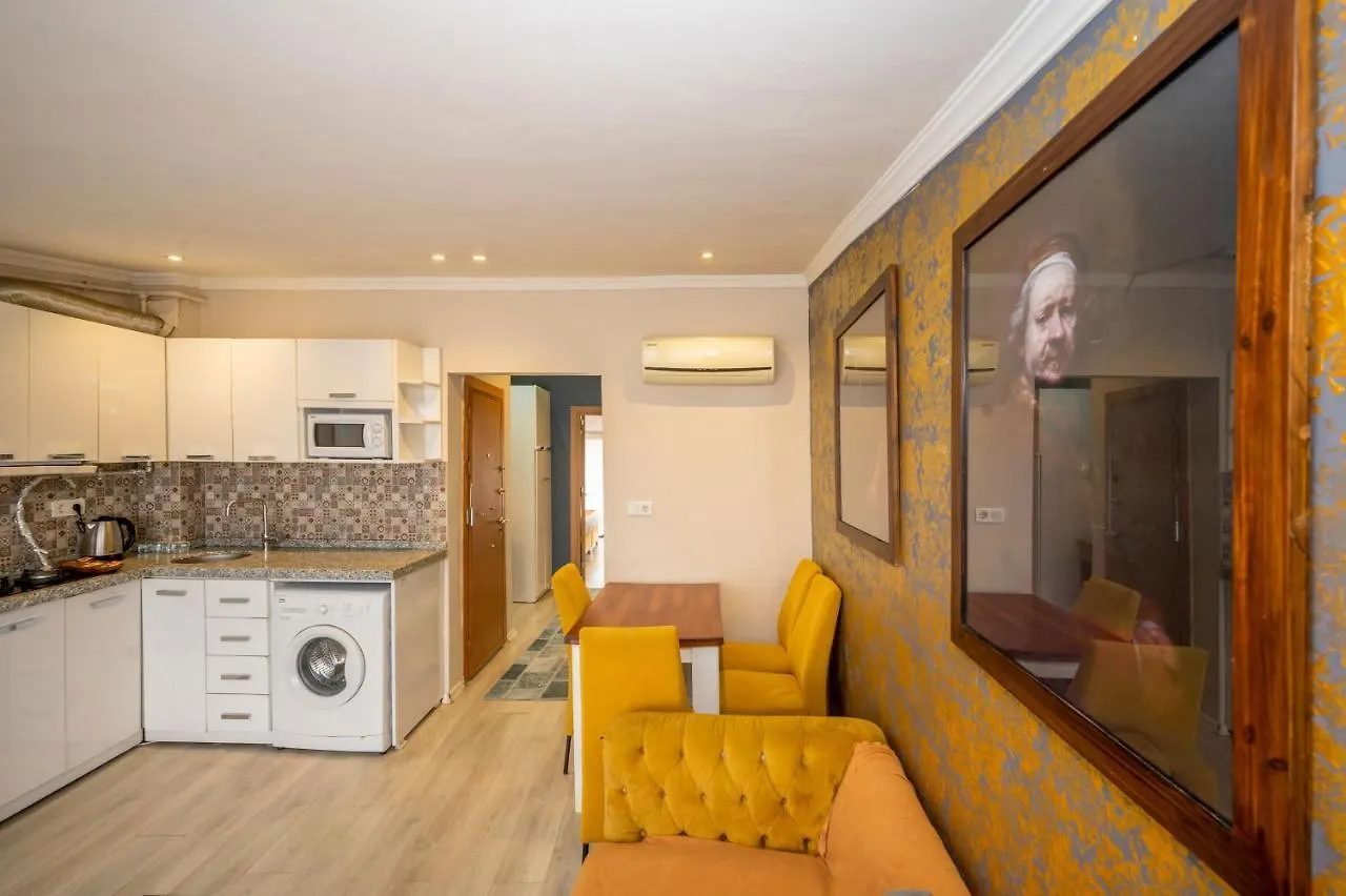 Marida Suit - Istanbul Taksim